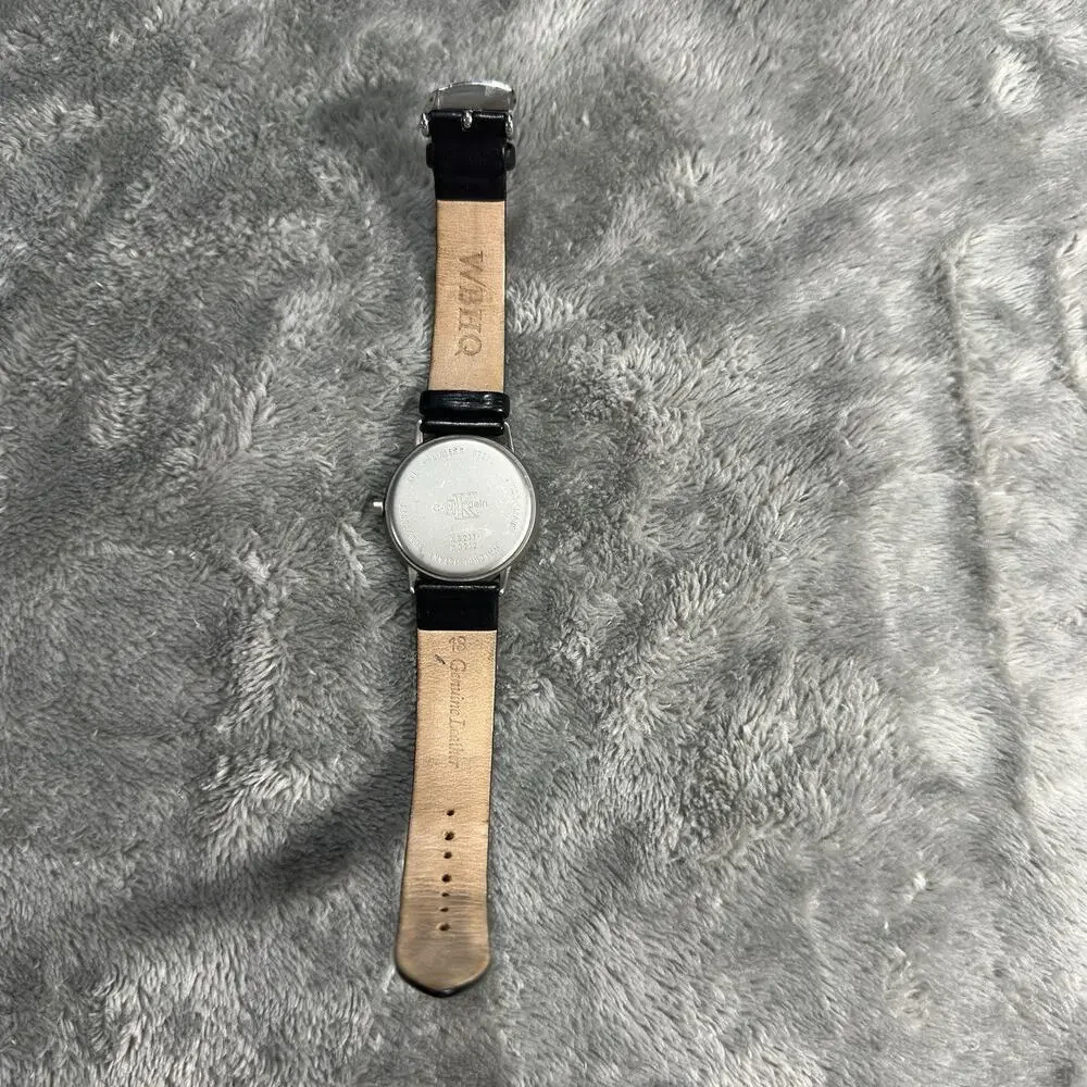 Vintage CK Calvin Klein watch - K3211 K3212 - Swiss Made Needs Battery